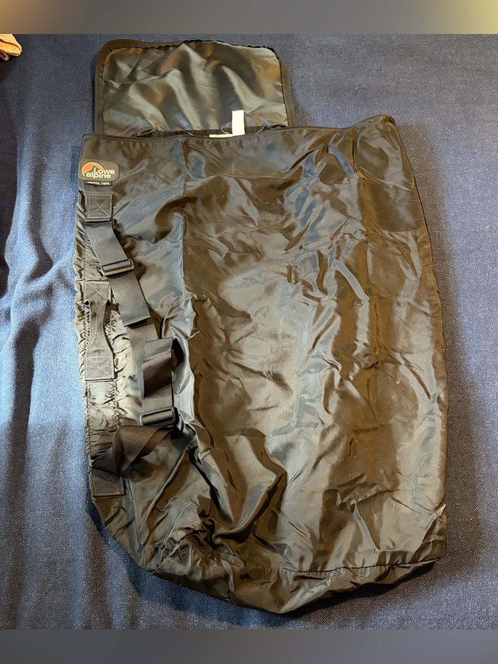 Lowe Alpine Black Backpacking Travel Tote Airline Cover Gear/Duffel Bag